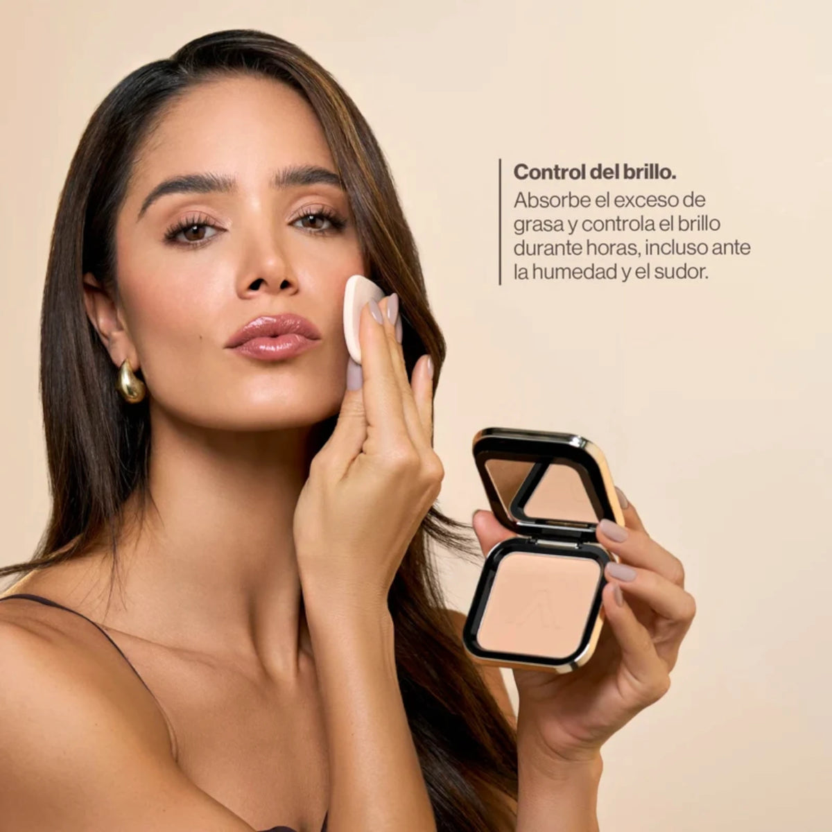 Polvo Compacto 1St Scene Atenea